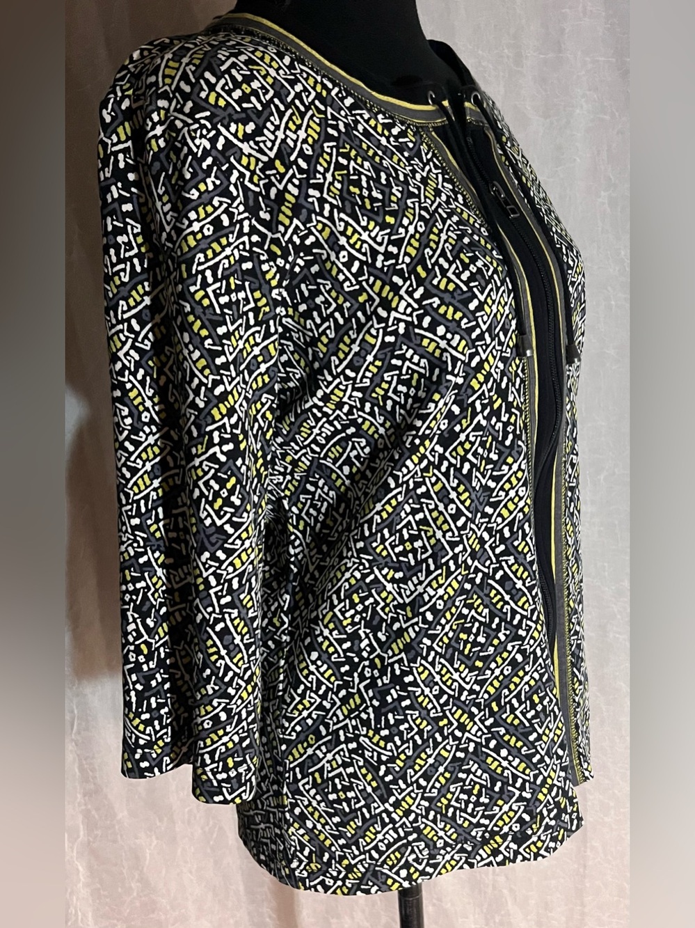 Christopher & Banks Black, White and lime green Printed Zip-Front shirt - Picture 2 of 6